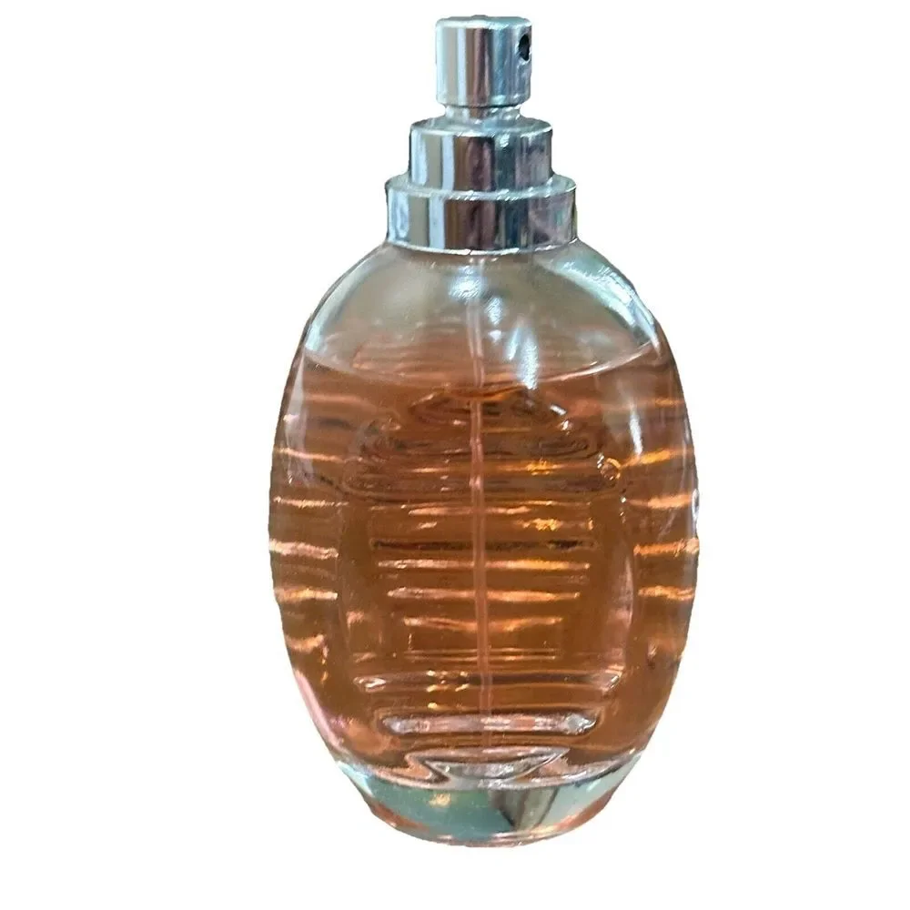 Castle Red Pour Femme EDP by Milestone Perfumes‎ For Women.